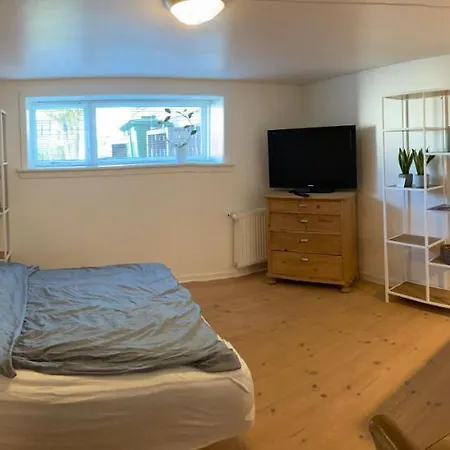 Vaerelse Med Eget Kokken Og Bad