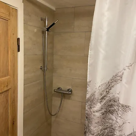 Vaerelse Med Eget Kokken Og Bad Appartement *